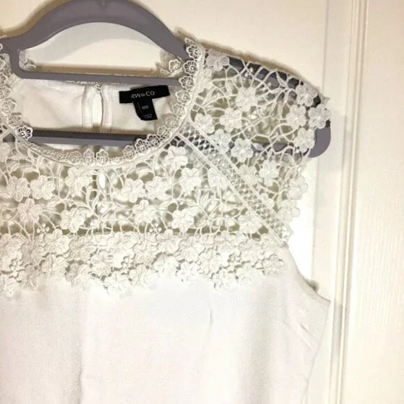 RW & CO Women's White Sleeveless Crochet Lace Trim Top Blouse Size M - Picture 3 of 9